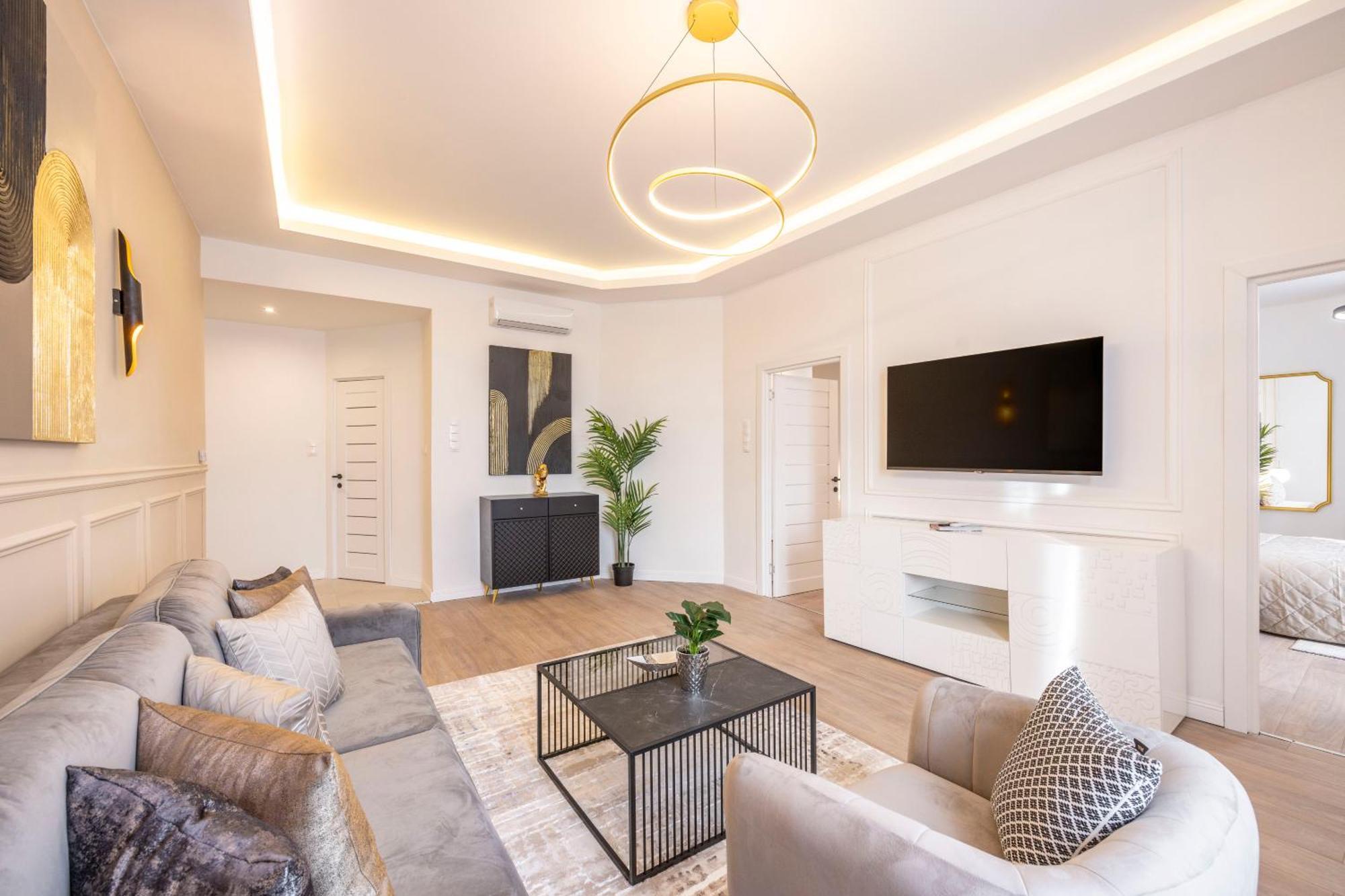 Luxury & Classy Central Apartment With 3Bedrm, 2Bathrm Budapest Exterior photo